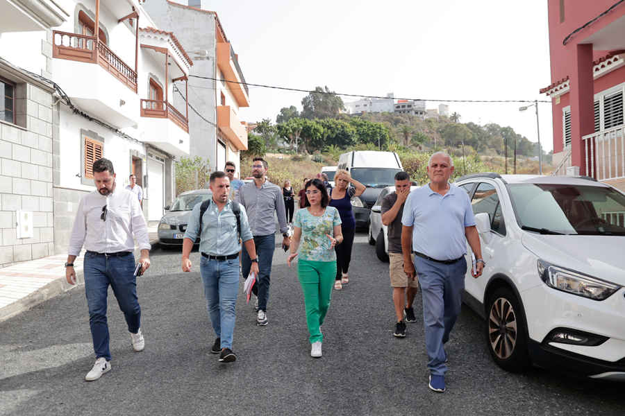 Darias analiza junto a vecinos y vecinas de El Toscón propuestas para recuperar espacios públicos del barrio