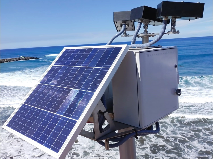 El Ayuntamiento acomete la instalación de las estaciones inteligentes 'Smart Beach' en las playas de Las Canteras, Las Alcaravaneras y La Laja