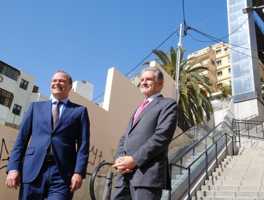 El Ayuntamiento habilita las escaleras mecánicas de Miguel Servet para salvar la pendiente entre San José y San Juan