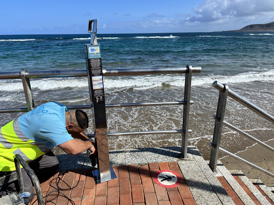 La playa de Las Canteras se suma al sistema de ciencia ciudadana Coast Snap para registrar la evolución del arenal