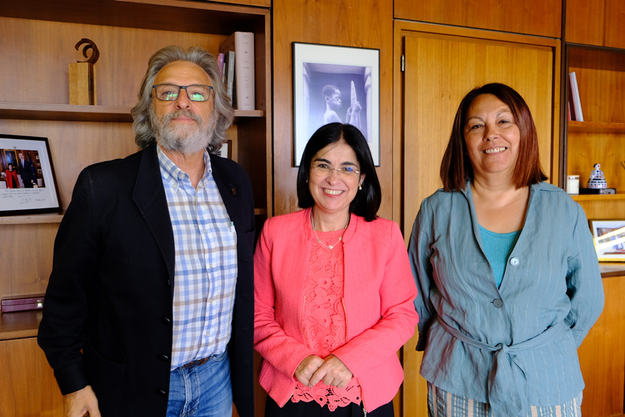 La alcaldesa Darias mantiene un encuentro con la Fundación Canaria Yrichen con el fin de establecer líneas futuras de colaboración