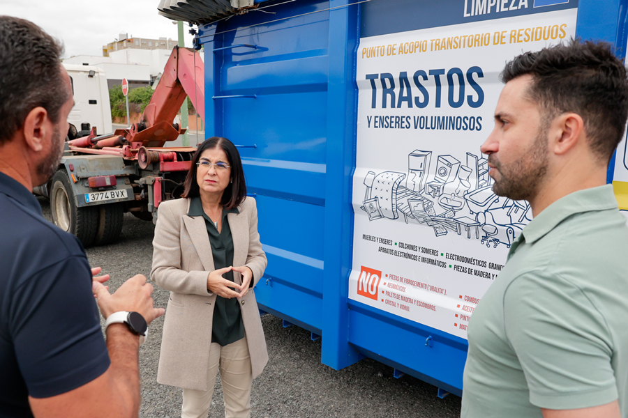 El Ayuntamiento implanta un depósito transitorio de trastos y enseres por los cinco distritos de la ciudad