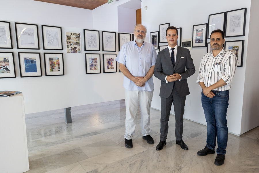 La adaptación al cómic de la novela «Mararía» ya se puede visitar en las Casas Consistoriales