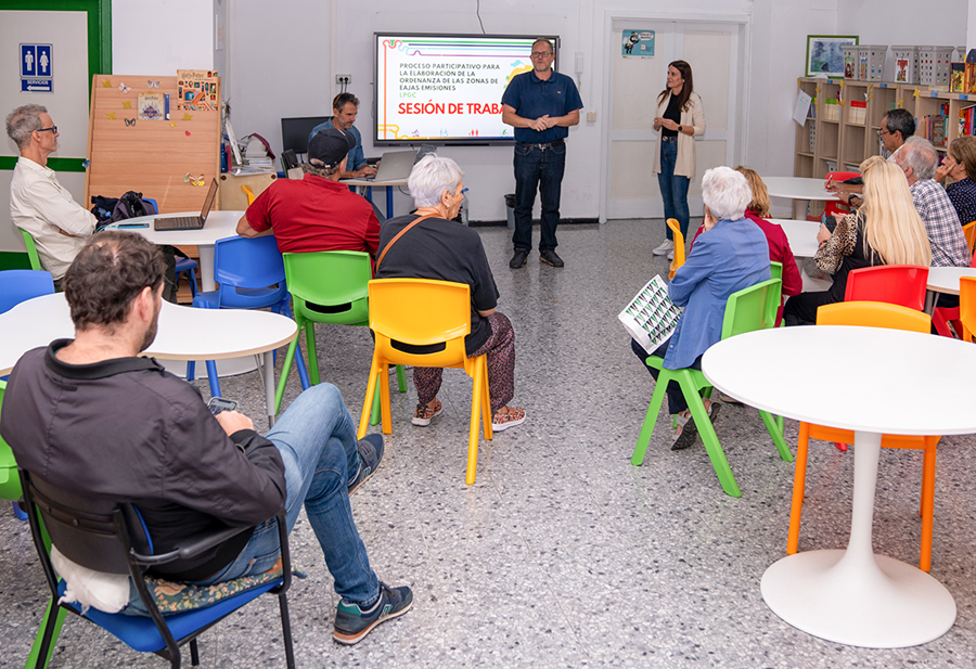 Movilidad celebra un taller participativo sobre Zonas de Bajas Emisiones con vecinos de Las Alcaravaneras