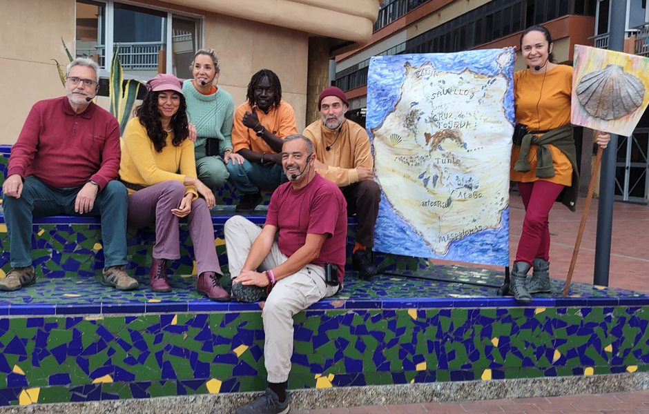 El Paseo de Las Canteras acoge esta semana una nueva edición de la ruta de teatro itinerante Buen Camino