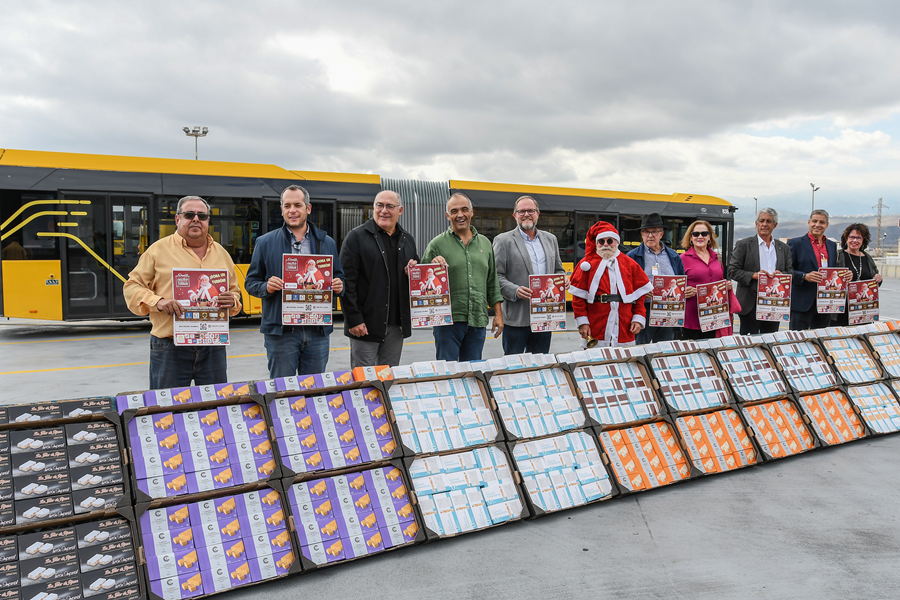 Por Un Cacho de Turrón despliega su campaña solidaria para endulzar la Navidad a niños y mayores con el apoyo de Guaguas Municipales