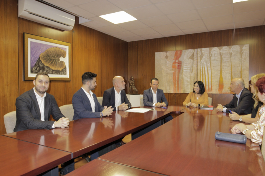Los nuevos gerentes del Servicio Municipal de Limpieza y del IMD toman posesión de su cargo