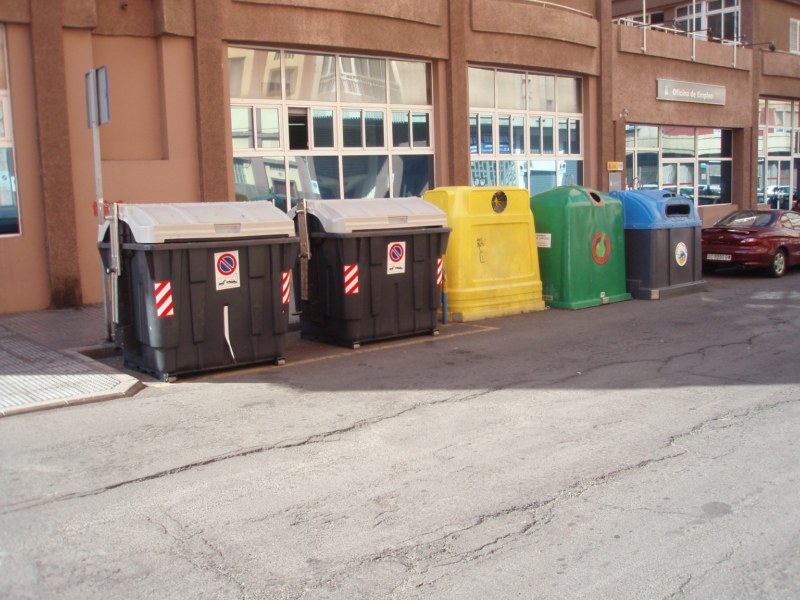 El Ayuntamiento avanza en la modernización de la recogida selectiva de residuos con una inversión de 107.000 euros