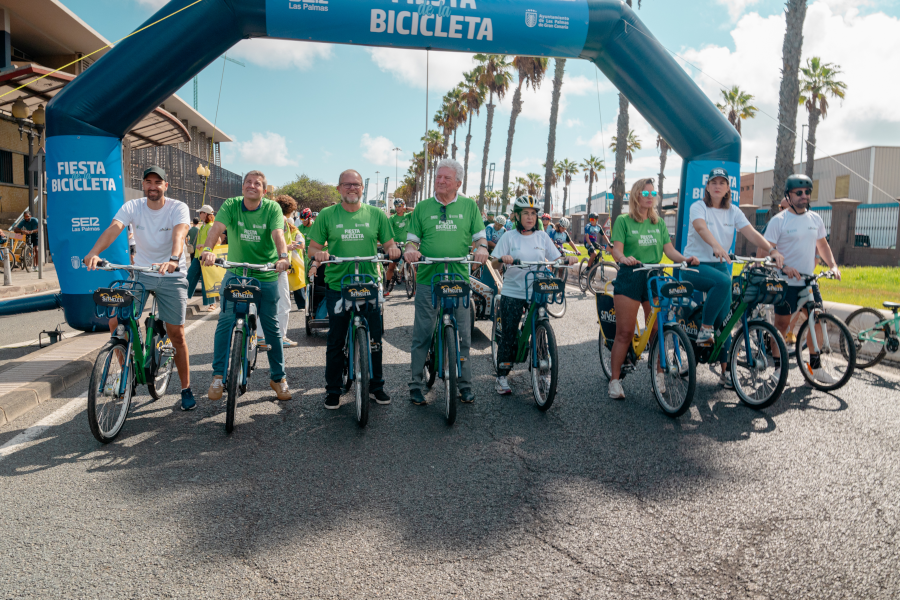 Las Palmas de Gran Canaria pone el broche de oro a la SEM 2024 con una Fiesta de la Bici multitudinaria