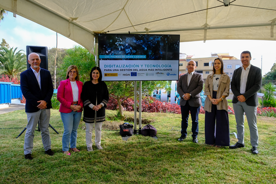 Darias presenta un sistema inteligente para mejorar la red de saneamiento del agua en Las Palmas de Gran Canaria