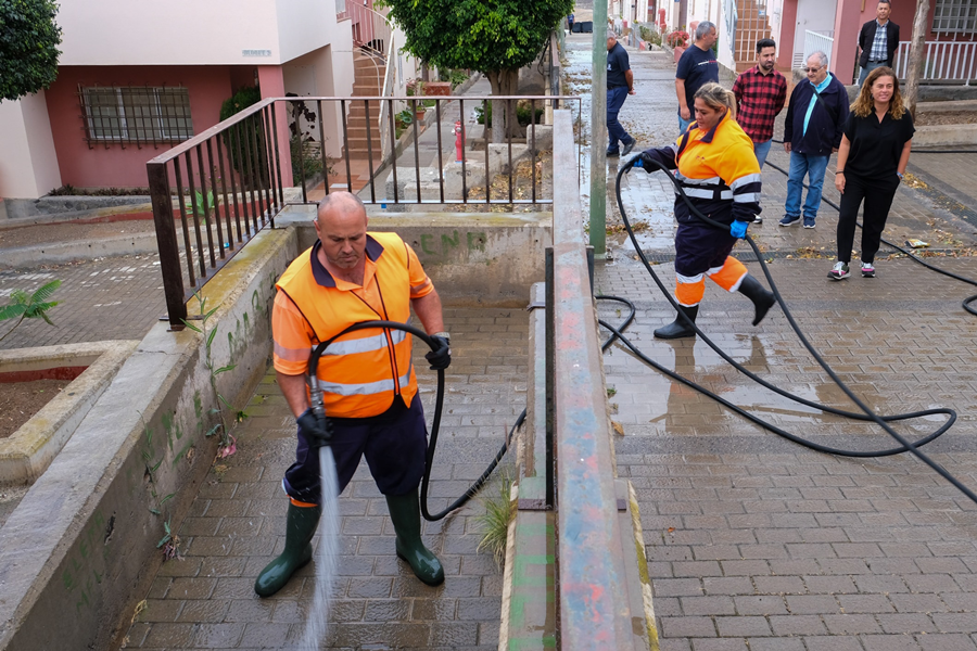 El Ayuntamiento actúa de forma integral sobre la limpieza y los jardines de Ladera Alta