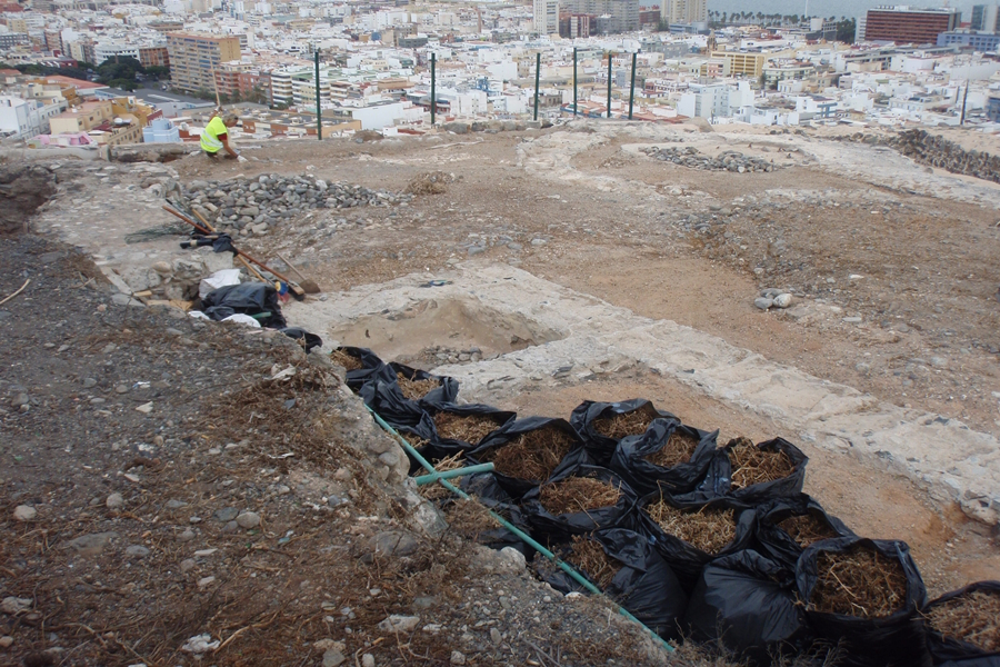 El Ayuntamiento adquiere terrenos del antiguo Hospital Militar para la construcción del mirador de Punta de Diamante