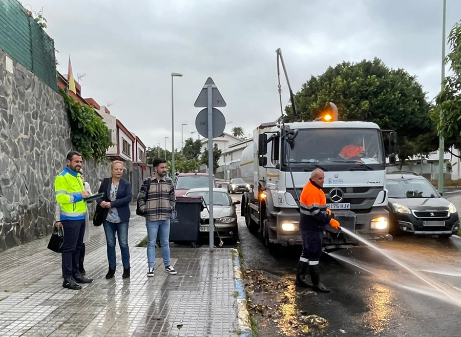 El Ayuntamiento continúa con las actuaciones integrales de limpieza con otros nueve barrios en el mes de marzo