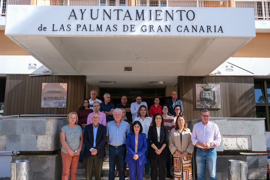 El Ayuntamiento guarda un minuto de silencio en repulsa por el acto de violencia vicaria acaecido en la provincia de Jaén