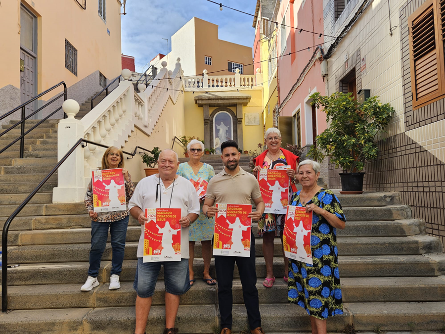 El barrio de La Minilla Baja celebra sus fiestas con pasacalles, conciertos y actos religiosos