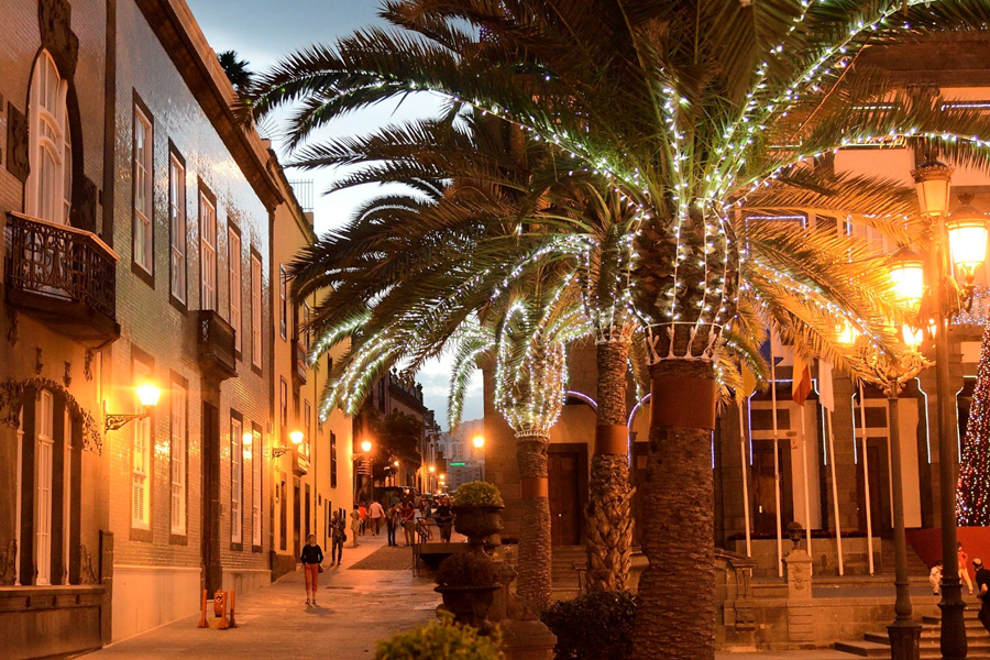 El Ayuntamiento saca a licitación la decoración de la próxima Navidad