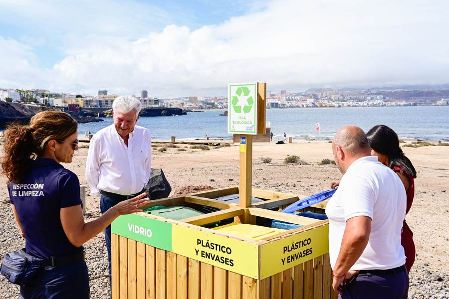 Ciudad de Mar instala 10 islas ecológicas en las playas de La Laja, Las Alcaravaneras, La Puntilla y El Confital