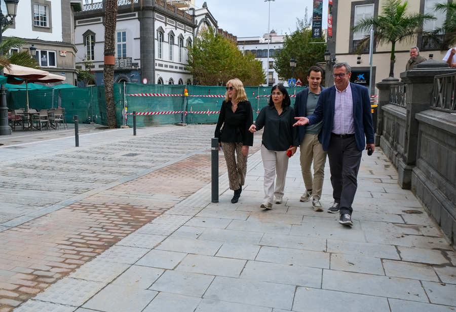 El Ayuntamiento avanza en las obras de la plataforma única de la Alameda de Colón con la apertura de la calle General Bravo