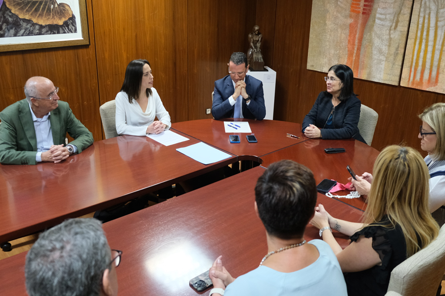La nueva directora general de Aguas toma posesión de su cargo