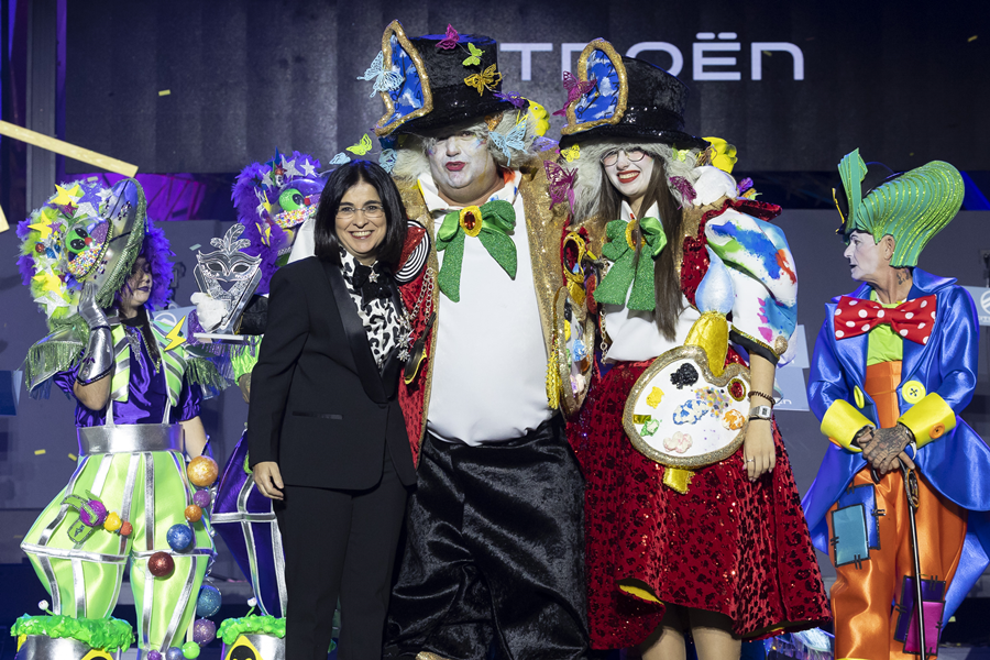 Los Nietos de Sarymanchez, primer premio del Concurso de Murgas de «Los Carnavales del Mundo»