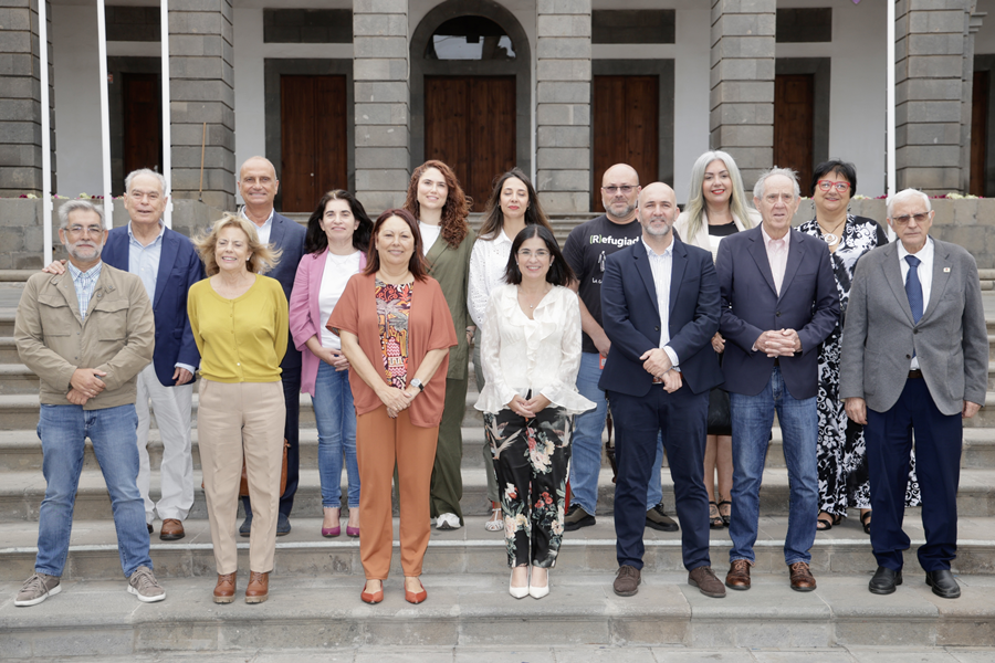 La ciudad suscribe convenios con diez entidades sociales por valor de 2,2 millones "para mejorar la vida de la gente"