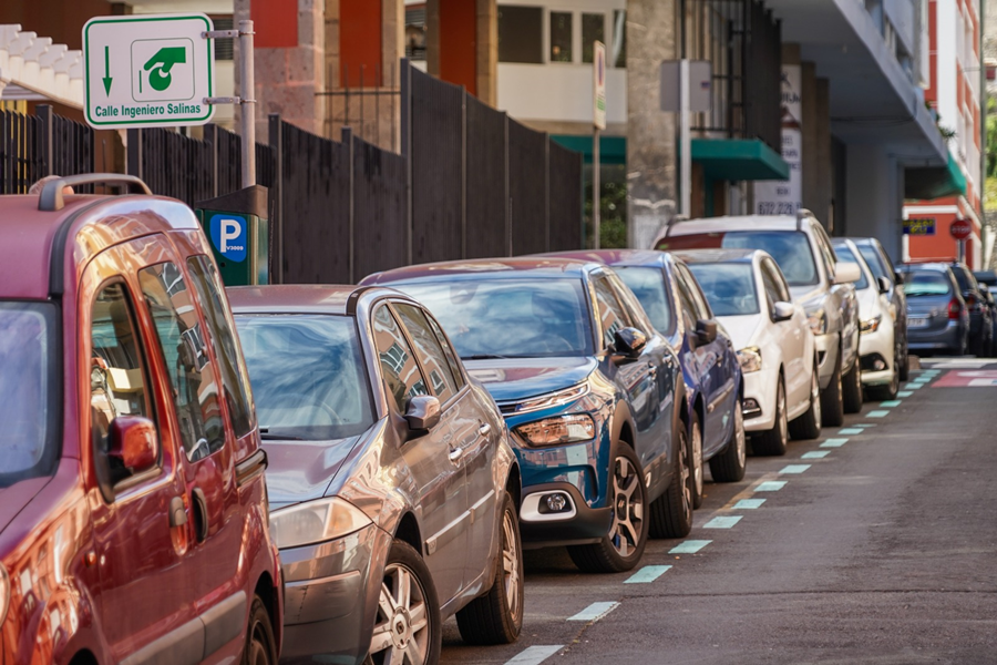 El Ayuntamiento amplía la zona verde y azul en su compromiso por mejorar la movilidad urbana