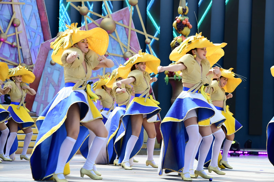 El escenario de Belén María vibró con las escuelas de baile