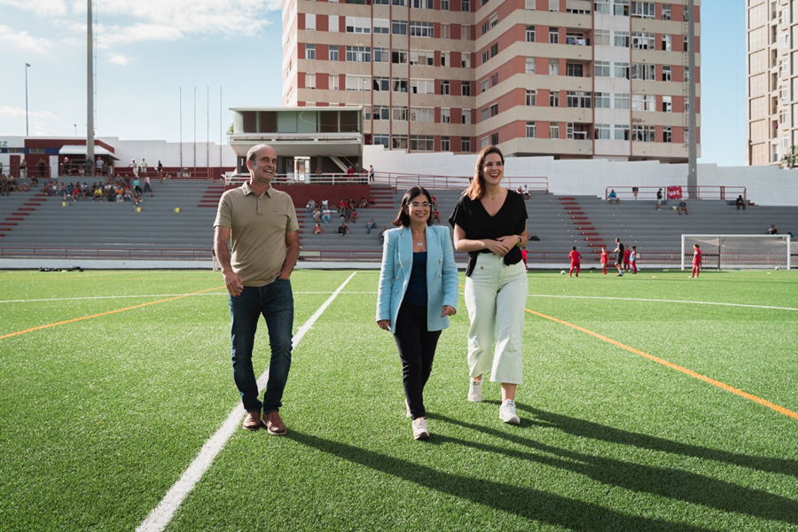 El Ayuntamiento destinará más 720.000 euros para la mejora de los campos de fútbol y pistas polideportivas