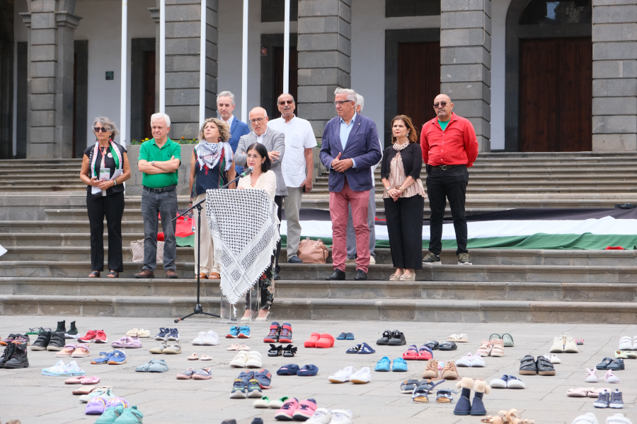 Darias participa en el acto de homenaje a los niños y niñas asesinados en la Ciudad de Gaza