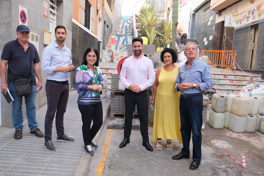 El Ayuntamiento renueva más de 1,4 kilómetros de aceras del barrio de La Isleta