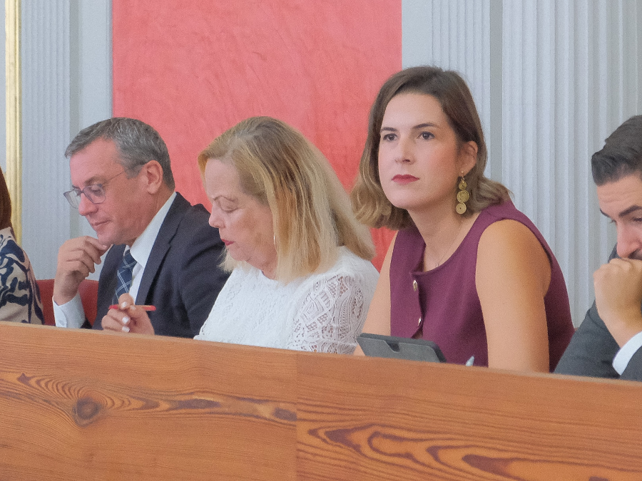 El Ayuntamiento y la Autoridad Portuaria firman un convenio para la gestión del campo de fútbol del Puerto y las pistas deportiva de Alcaravaneras