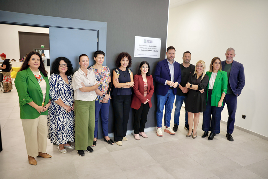 La ciudad inaugura una nueva biblioteca dedicada a su Hijo Predilecto, el escritor Alexis Ravelo