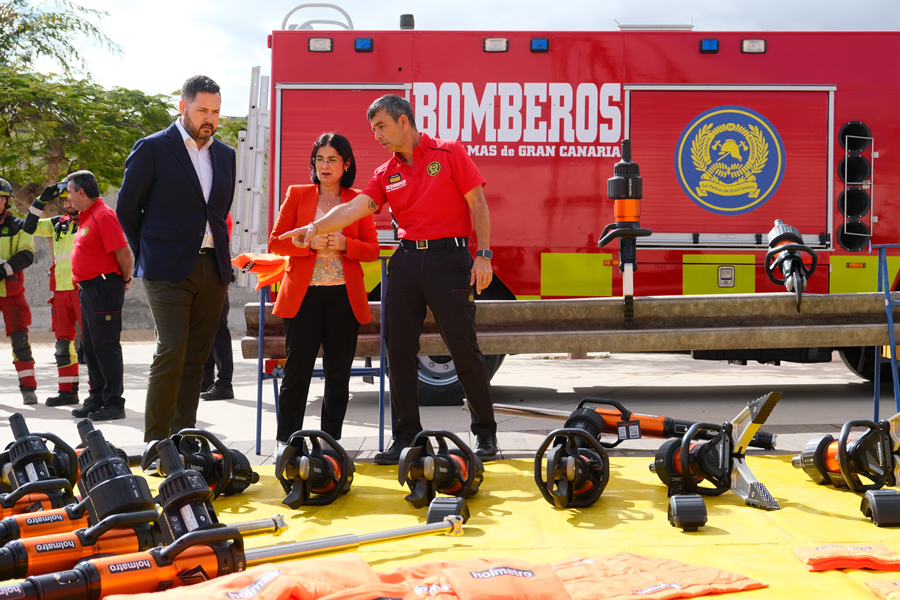 Bomberos de Las Palmas de Gran Canaria estrena nuevos equipos de rescate en accidentes de tráfico