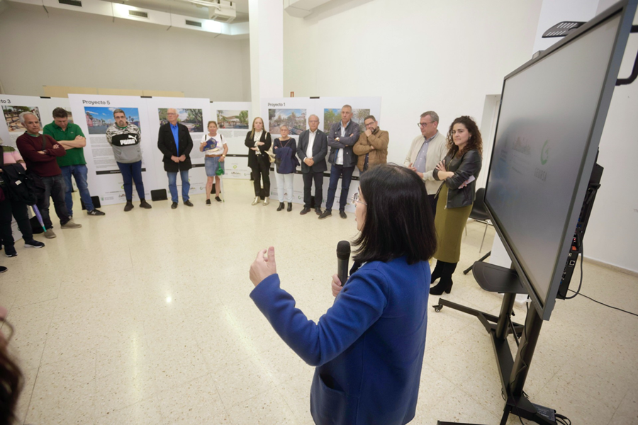 La alcaldesa Darias presenta en Ciudad Alta los proyectos del futuro Paseo Guiniguada de la Cultura y las Artes Canarias