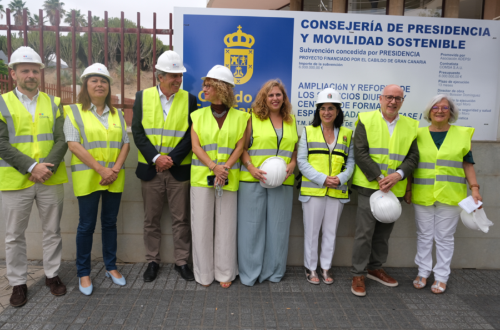 Darias reafirma el compromiso del Ayuntamiento con ADEPSI y los cuidados en la ciudad