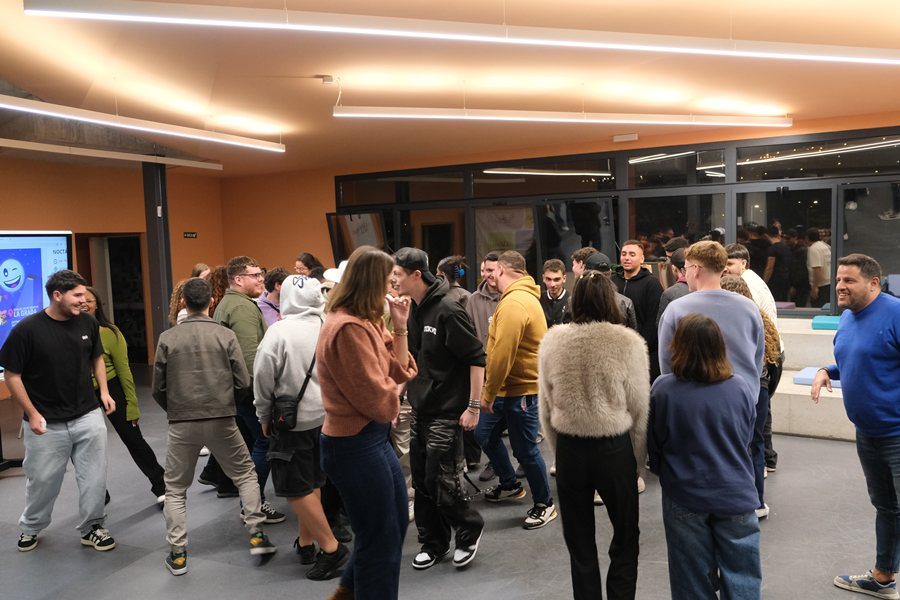 El Ayuntamiento cierra con éxito el programa Noctámbulos 2025 con cerca de 300 plazas ofertadas y actividades en los cinco distritos