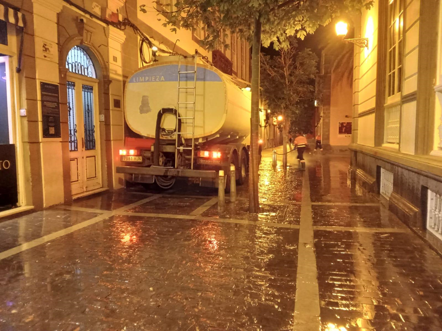 Una Nochebuena sin incidencias deja 1.200 kilos de residuos retirados por el Servicio Municipal de Limpieza