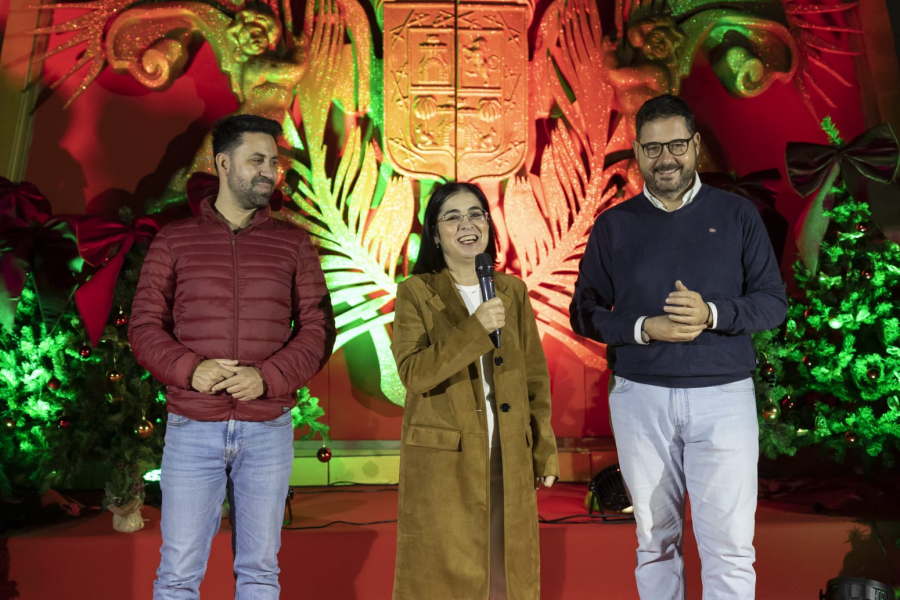 «Sueña la Navidad» en la plaza de la Feria completa la decoración navideña en los barrios de la ciudad
