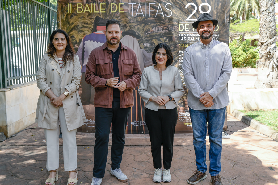 El Ayuntamiento celebra un Baile de Taifas en el parque Don Benito en la víspera del Día de Canarias