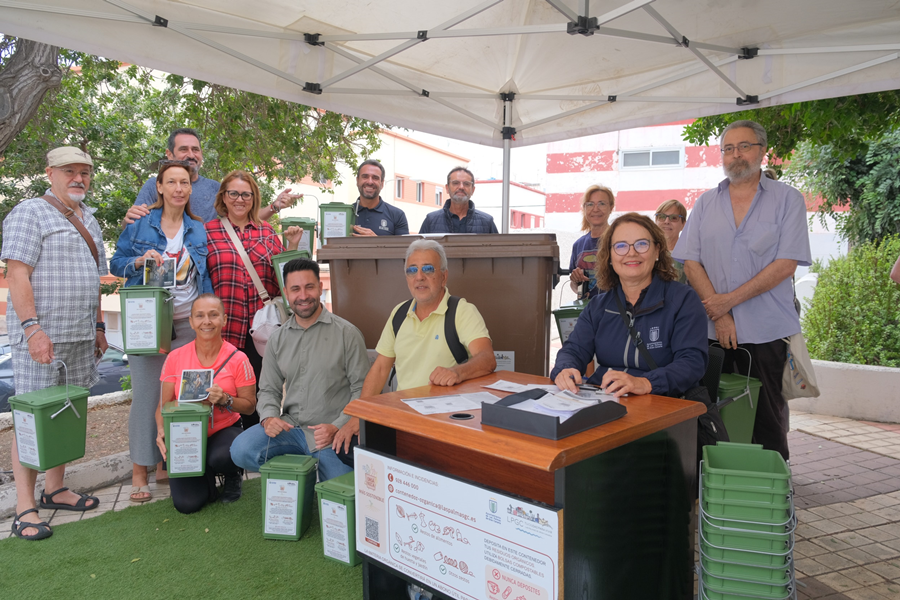 El Ayuntamiento comienza la implantación del quinto contenedor para residuos orgánicos en el barrio de Nueva Isleta