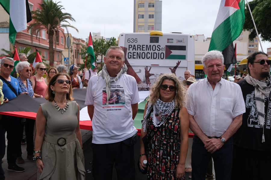 El Ayuntamiento difunde a través de Guaguas Municipales su solidaridad con Palestina y contra el genocidio en Gaza
