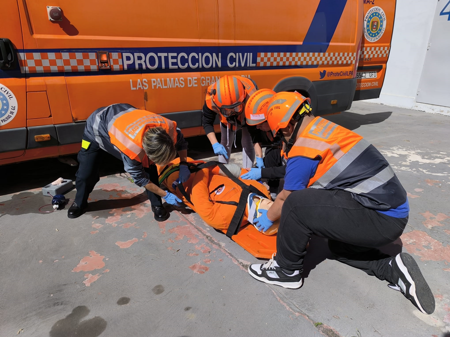 El Ayuntamiento forma a una docena de nuevo personal voluntario para Protección Civil