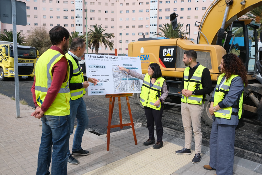 El Ayuntamiento inicia el Plan de Asfaltado 2025 en una docena de barrios con una inversión de 2,2 millones de euros