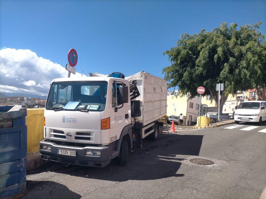 El Ayuntamiento realiza más de 900 servicios de recogida gratuita de trasto a domicilio al mes
