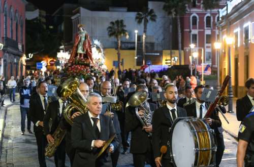 El Ayuntamiento reordena el tráfico de Triana y Vegueta para la Procesión Magna de la Semana Santa 2025