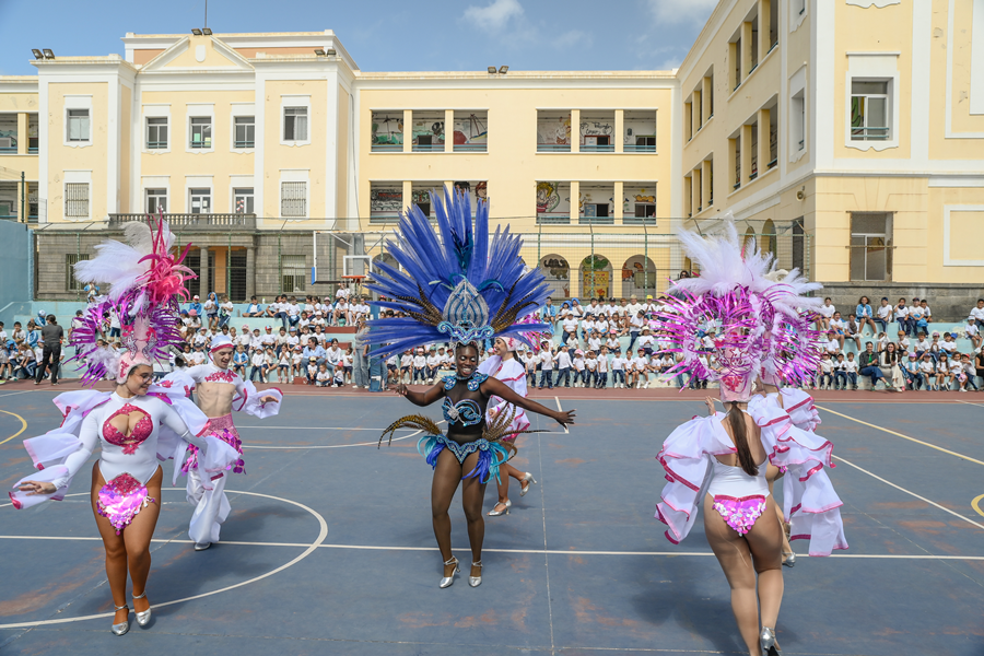 Carnaval acerca la fiesta a ocho colegios de los distritos capitalinos