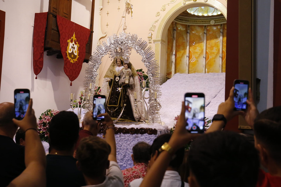 El Ayuntamiento reordena el tráfico en La Isleta para el concurso de alfombras y la procesión de la Virgen del Carmen
