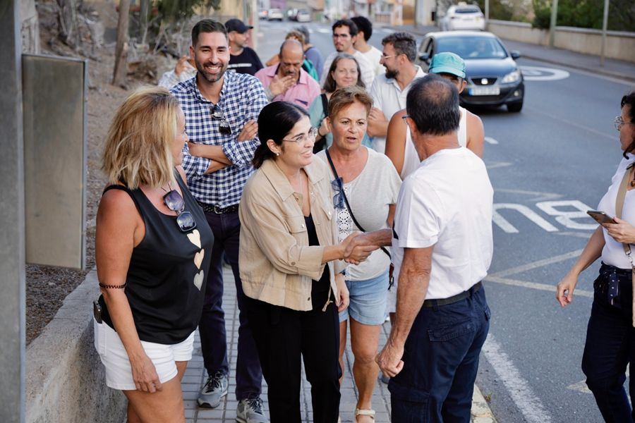 La alcaldesa visita Hoya de La Plata para planificar con vecinos y vecinas nuevas actuaciones y repasar las mejoras ya ejecutadas en el barrio