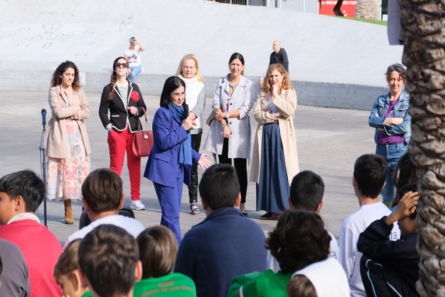 Darias invita a escolares a proponer nombres de mujeres para el callejero de Las Palmas de Gran Canaria
