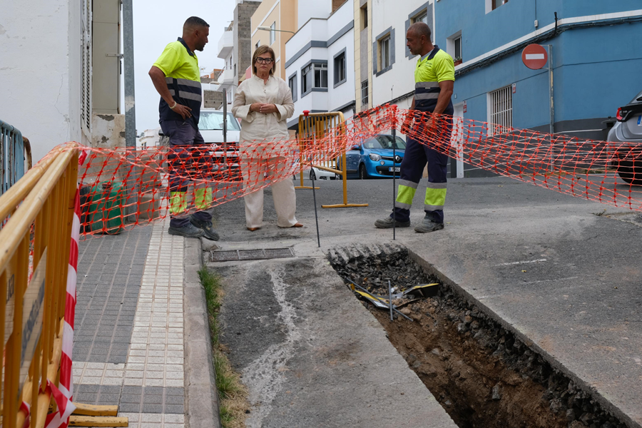 El Ayuntamiento amplía la red de pluviales en el barrio de El Cardón para mejorar la recogida de aguas de lluvia